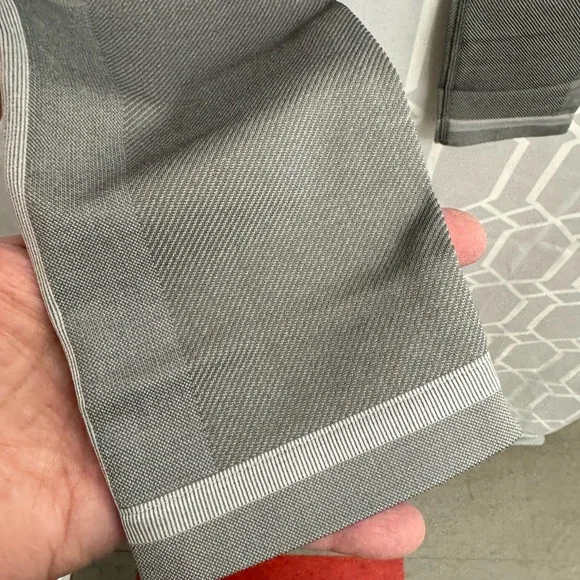 Outdoor Voices Seamless Smooth 7/8 Legging Graphite/Dove S - Picture 5 of 9